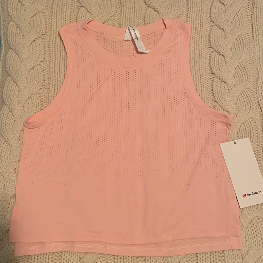 Lululemon Train to be tank